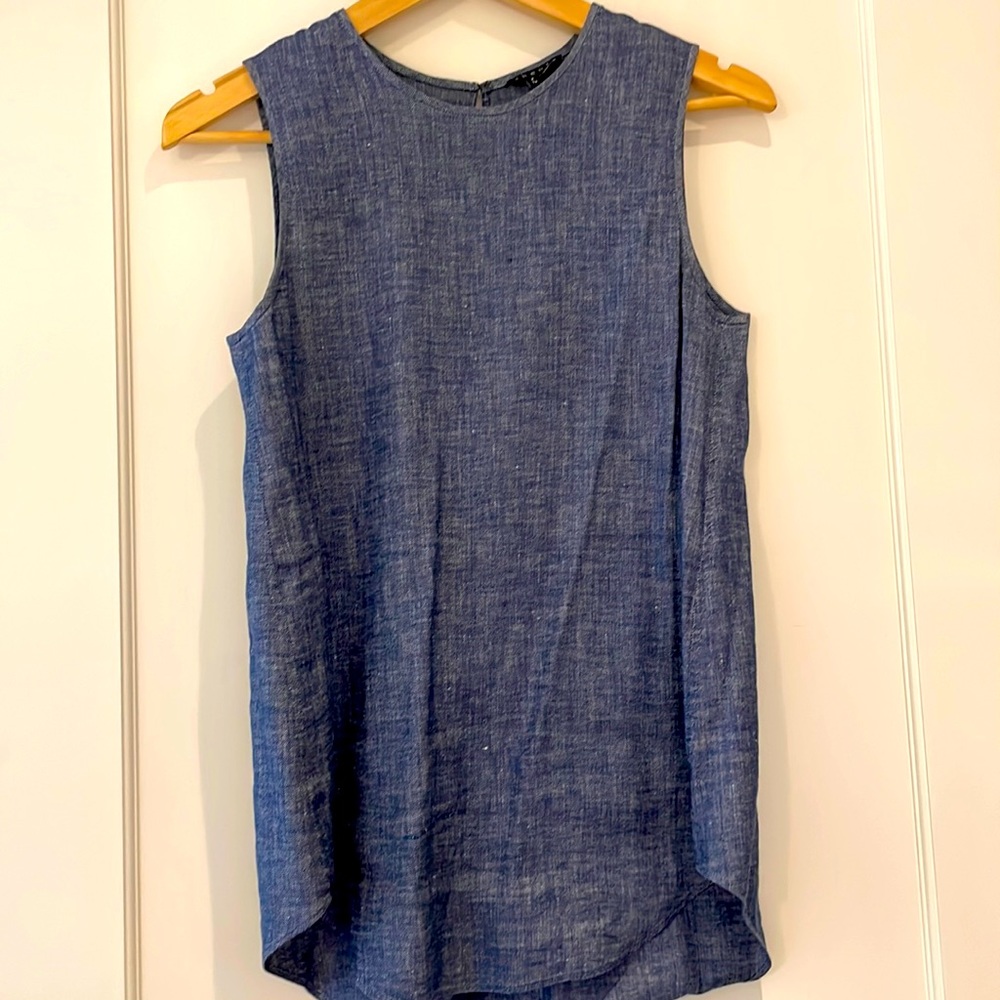 Theory chambray sleeveless blouse, size P